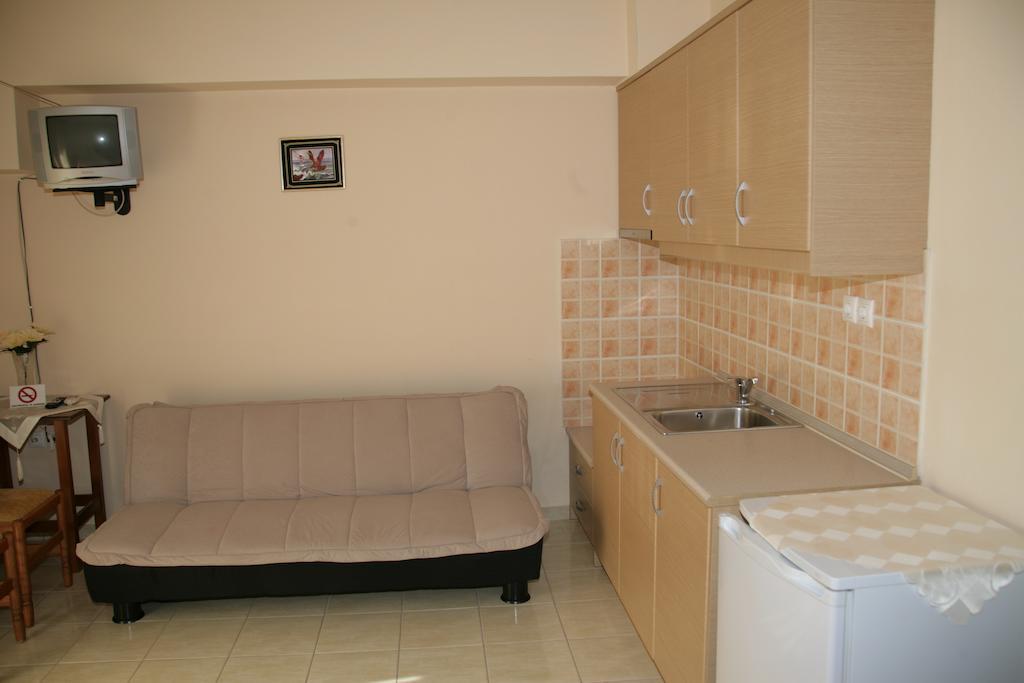 Elanthi Hostel Kastoria Exteriör bild