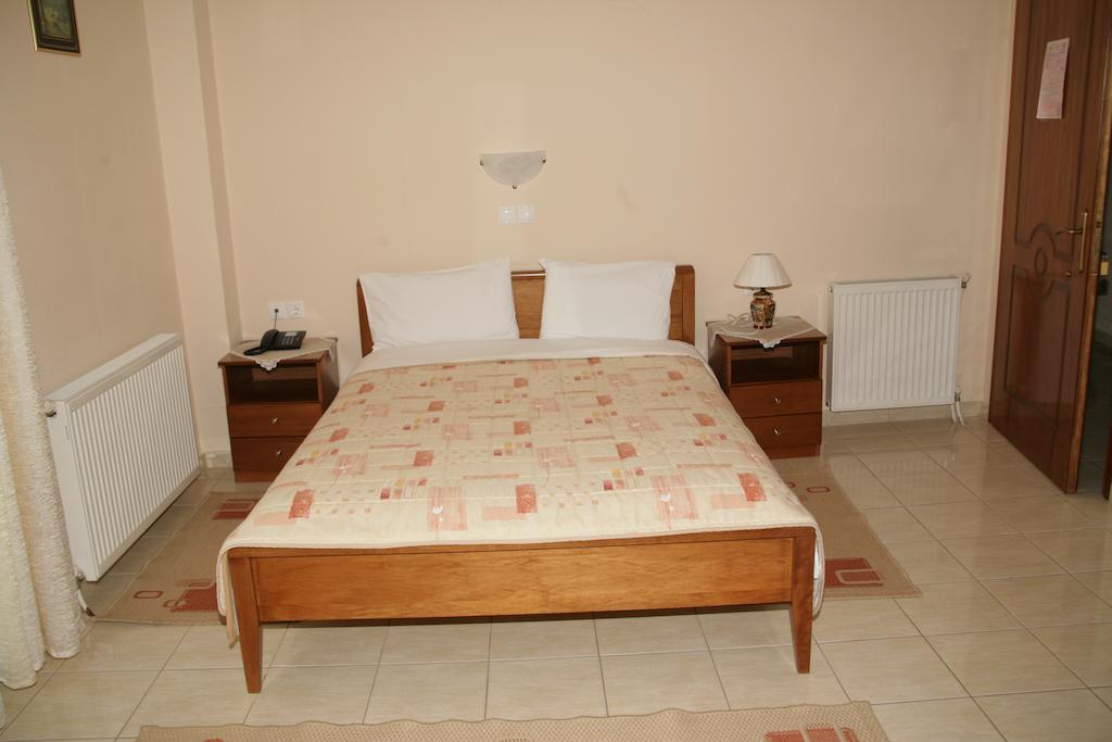 Elanthi Hostel Kastoria Rum bild