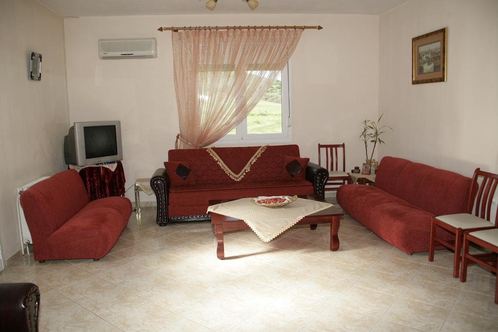 Elanthi Hostel Kastoria Exteriör bild